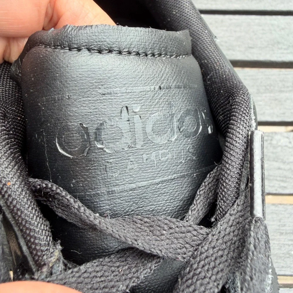 RARE‎ Adidas Campus Triple Black Leather Mens 10.5 Sneakers Low Top  G49418